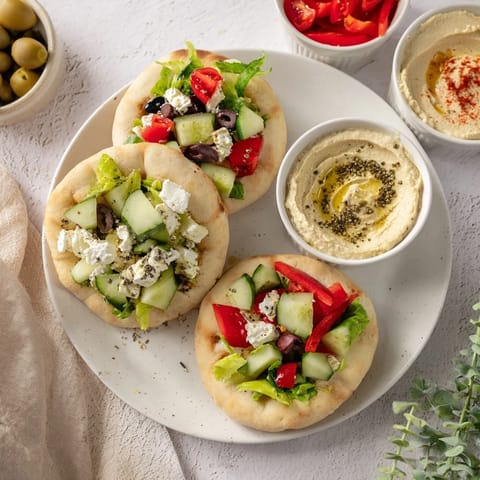 Mini Pita Pockets Hummus