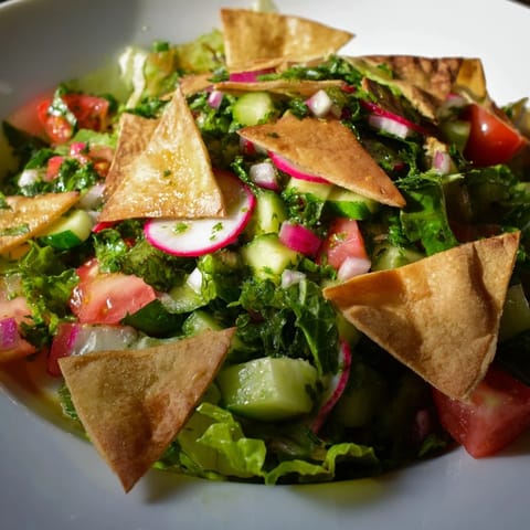 Lebanese Fattoush Salad